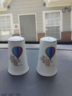 Vintage 1983 New Orleans World's Fair Salt And Pepper Shakers 