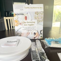 Cake Decorating Supplies 