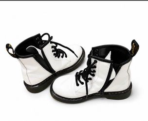 1YouthSize Dr. Martens 1460 White Leather Lace-Up Boots