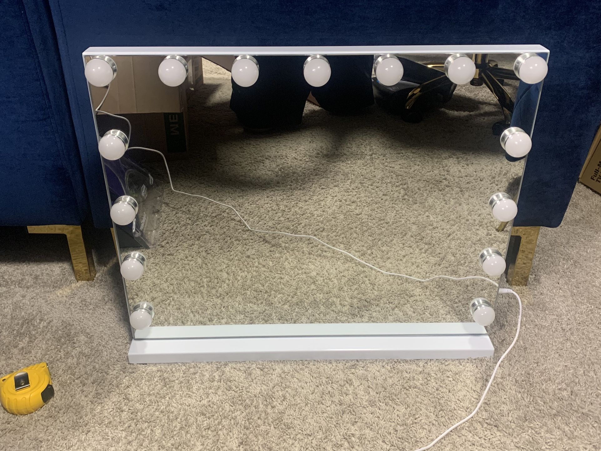 Vanity Mirror with 15 Dimmable Lights & USB Port