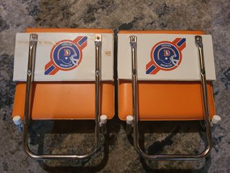 Nice Vintage Denver Broncos Vinyl Folding Stadium Seat with 90s era Logo 