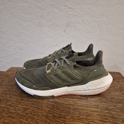 Adidas Ultraboost 22 Athletic Running Shoes Men's Size US 9.5