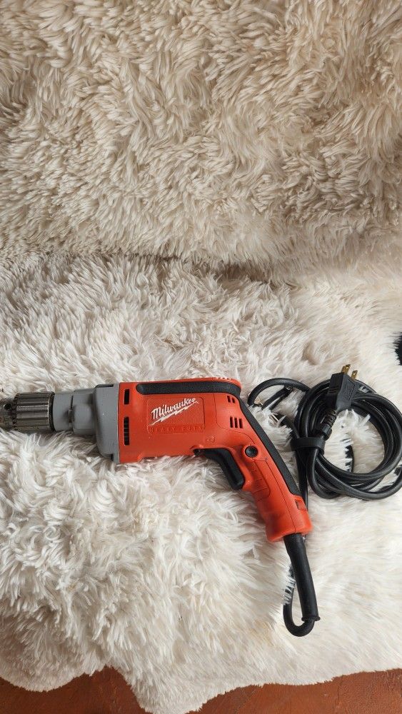 Milwaukee 1/2" Drill