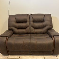 Recliner Couches 