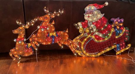 Holiday Living 4 Pc Holographic Santa Sleigh Reindeer Lighted 68" x 1.5" x 31"