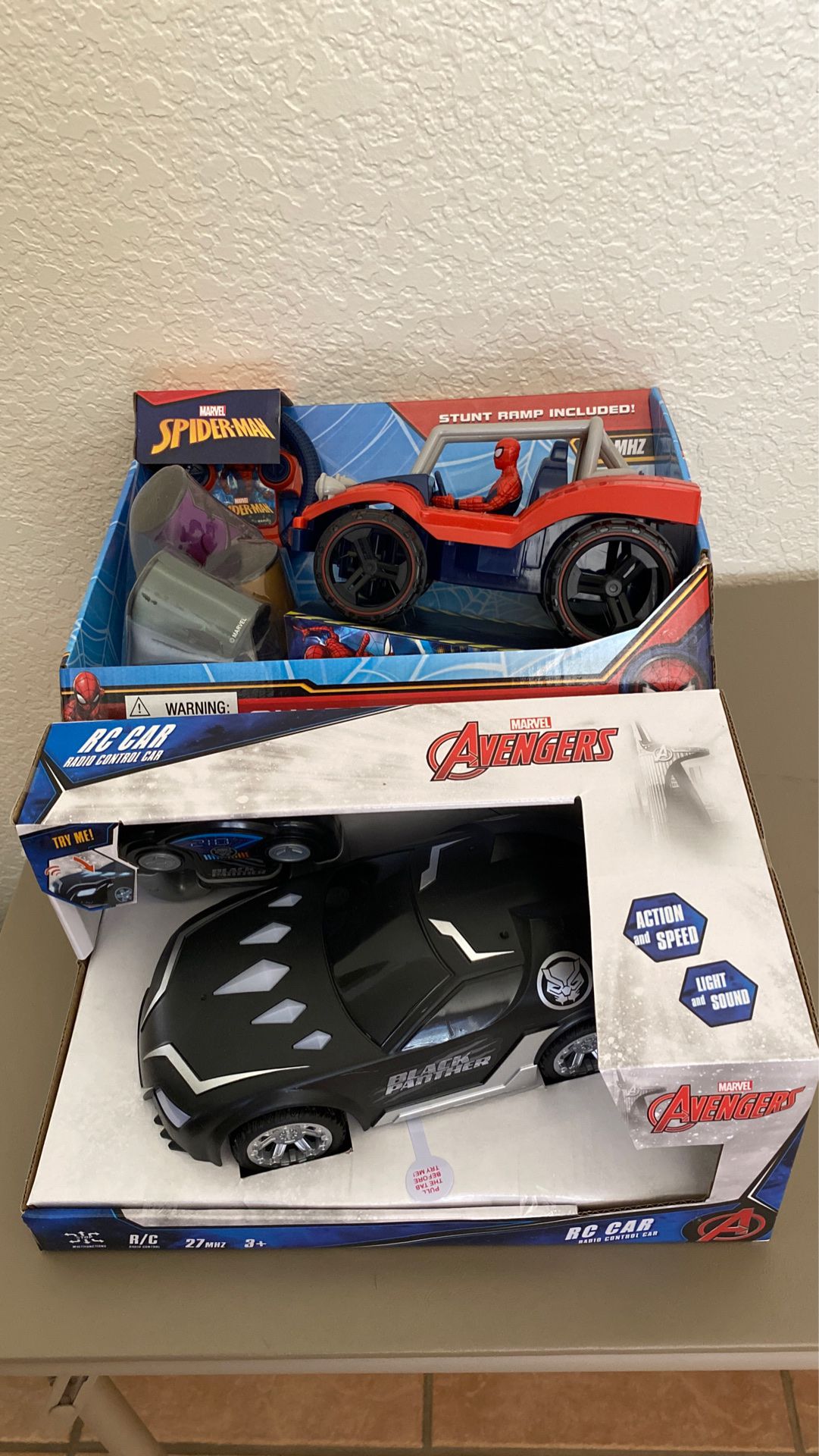 Spider-Man and Black Panther R/C New
