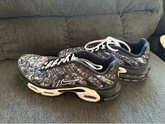 Men's Nike sneakers