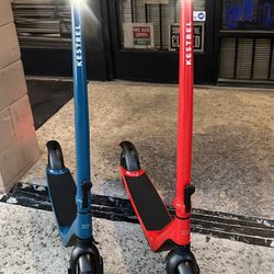 Kestrel Electric Scooter Rebel Red/ Marine Blue E-Scooter 