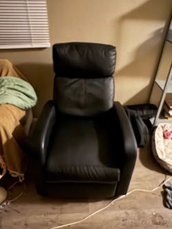 Like New Recliner
