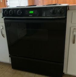 GE Stove