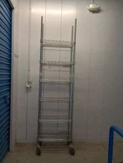 Metal wire rack in good conditions