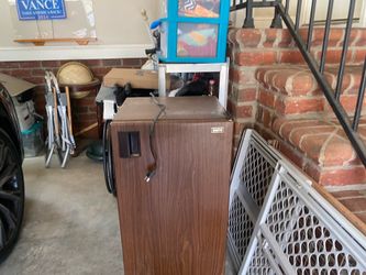 Mini fridge