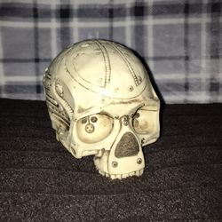 Skull Sculpture