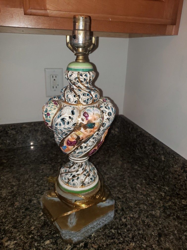 Vintage Capodimonte Lamp