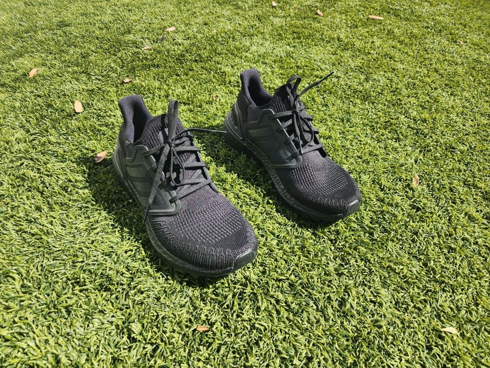 Adidas Men Ultraboost Size 9.5