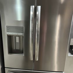 Frigidaire Fridge 