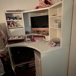 IKEA MICKE corner workstation