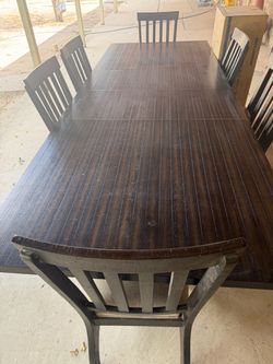 Solid  wood dining table