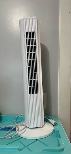 White Tower Fan with Round Base