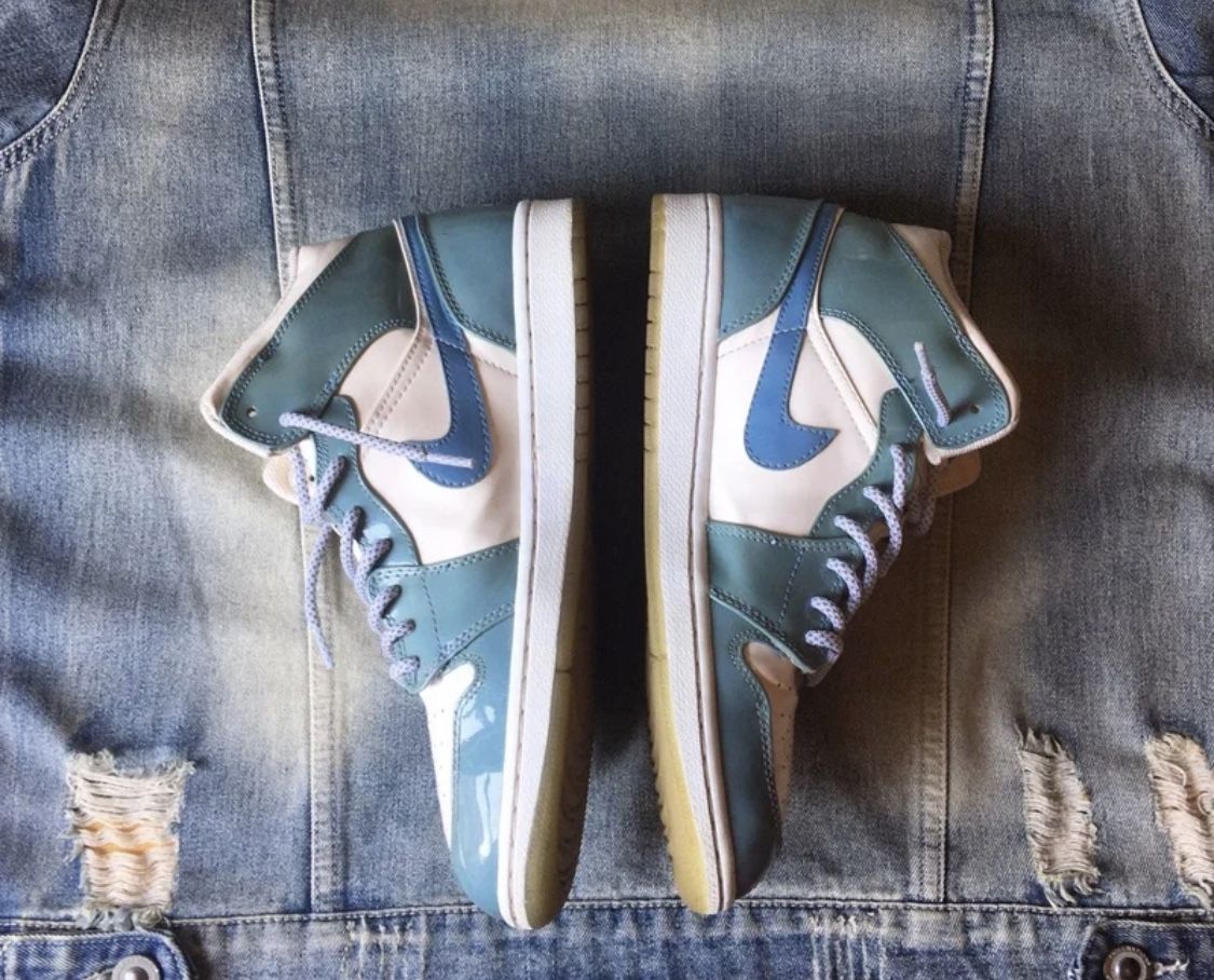 Vintage 2003 Nike Jordan 1 UNC PATENT: Size 10
