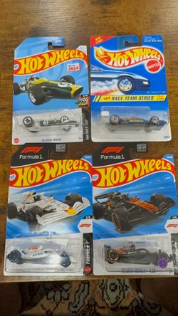 NIB Hot Wheels Lotus Type 49 McLaren Formula 1 F1 Visa Cash App Racing Team Lot
