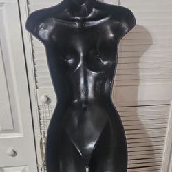 Plastic Female Half-leg Mannequin 