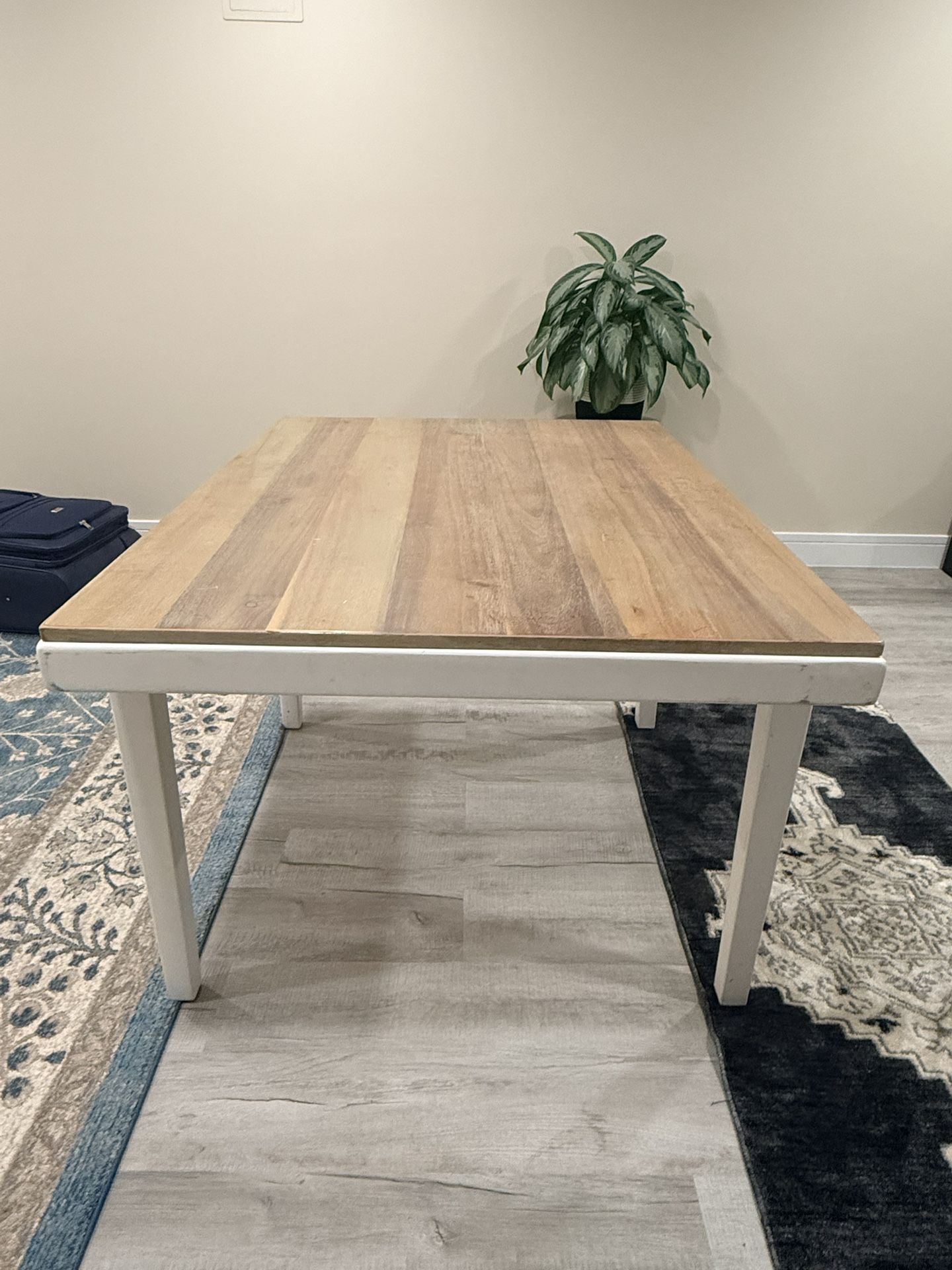 Table And 4 Chairs Set