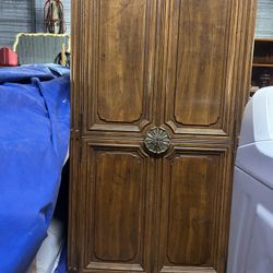 BEAUTIFUL ARMOIRE 