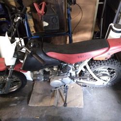 2005 Honda Crf70f!!!! Asking $1,300 Or Best Offer