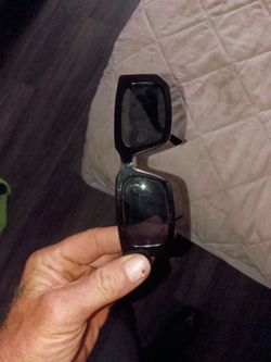 Prada sun glasses