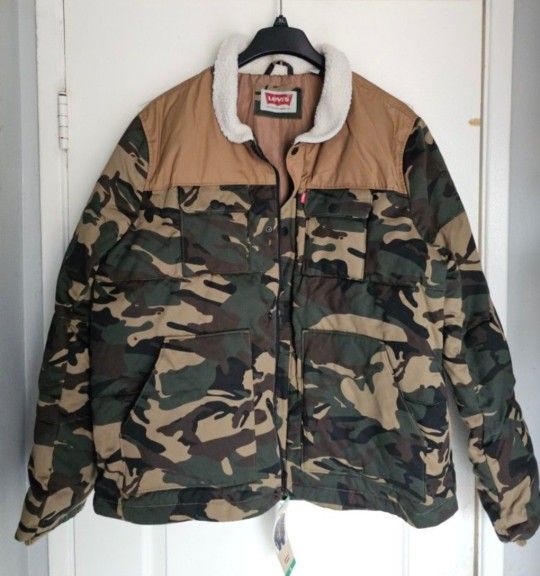 Men's Levi's Camouflage Jacket Army XL Levi's
Sherpa