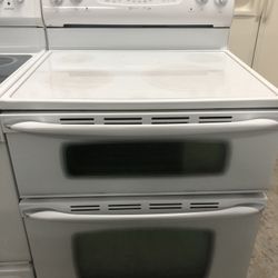 White Double Oven with Convection 