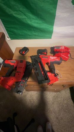 Milwaukee Fuel Cordless Nail Gun Set with Batteries and Charger