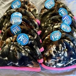 Wholesale Lot (12) Camo Fleece Beanie Hat Reversible Pink Winter Ski Cap Warm