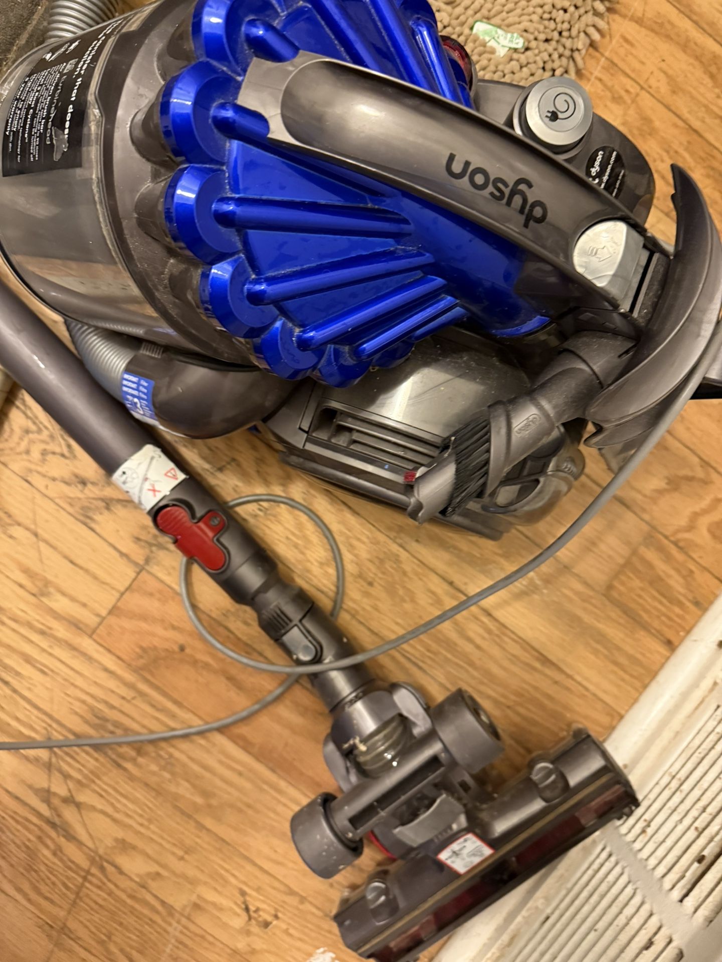 Dyson Canister Vacuum Cleaner