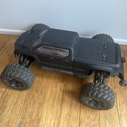 Arrma Big Rock 4x4 V3 RTR with Batteries, Chargers, Tools & Parts