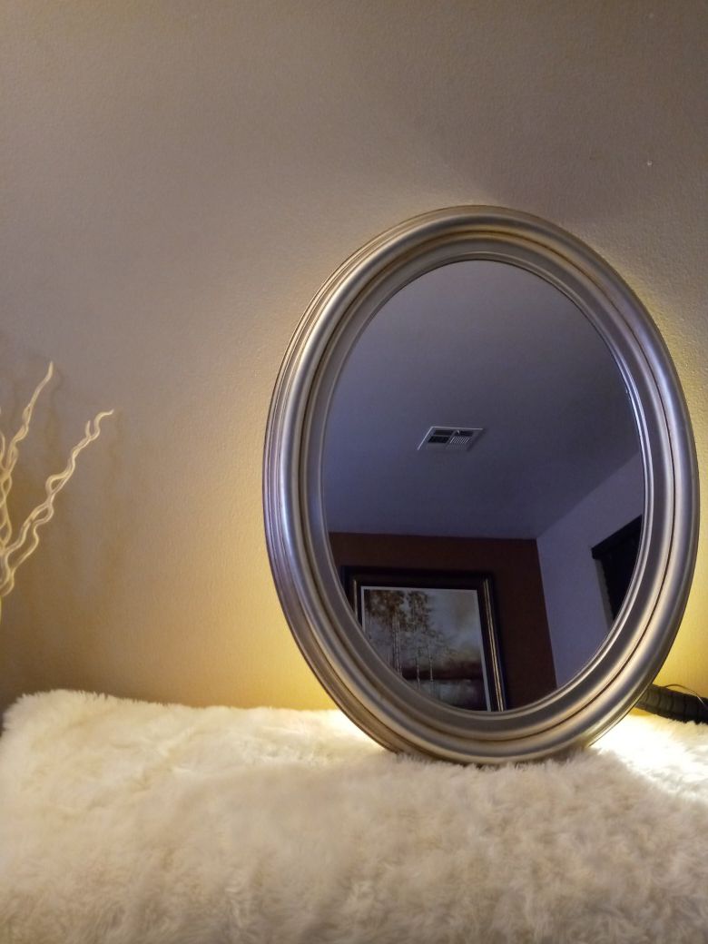 Vintage classic oval gold mirror