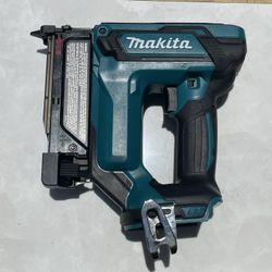 Makita XTP02Z LXT 18V 23‑Gauge Cordless Pin Nailer – Bare Tool 
