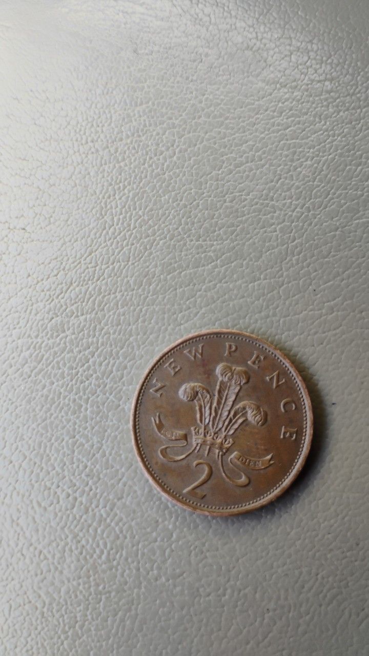 British 2 New Pence coin from 1971 featuring Queen Elizabeth II.