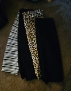 Pencil skirts 4 for $15