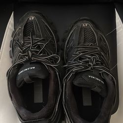 Balenciaga Track