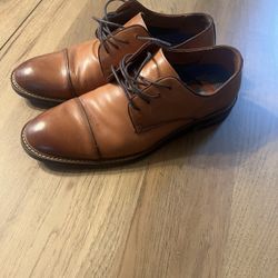 Men’s Dress Shoes (Size 10)
