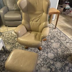 Recliner Chair With Foot Rest