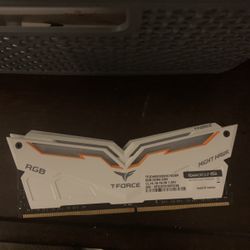 T Force Night Hawk 16gb 3200