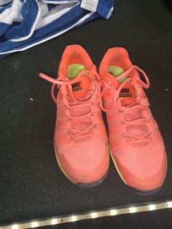 Nike Vapor 9.5 Tour tennis shoes