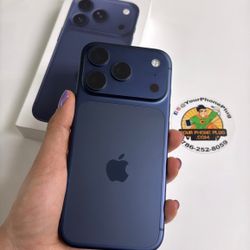 IPHONE   17 PRO   256GB   BATTERY 100%   UNLOCKED  BLUE  ( PREOWNED )