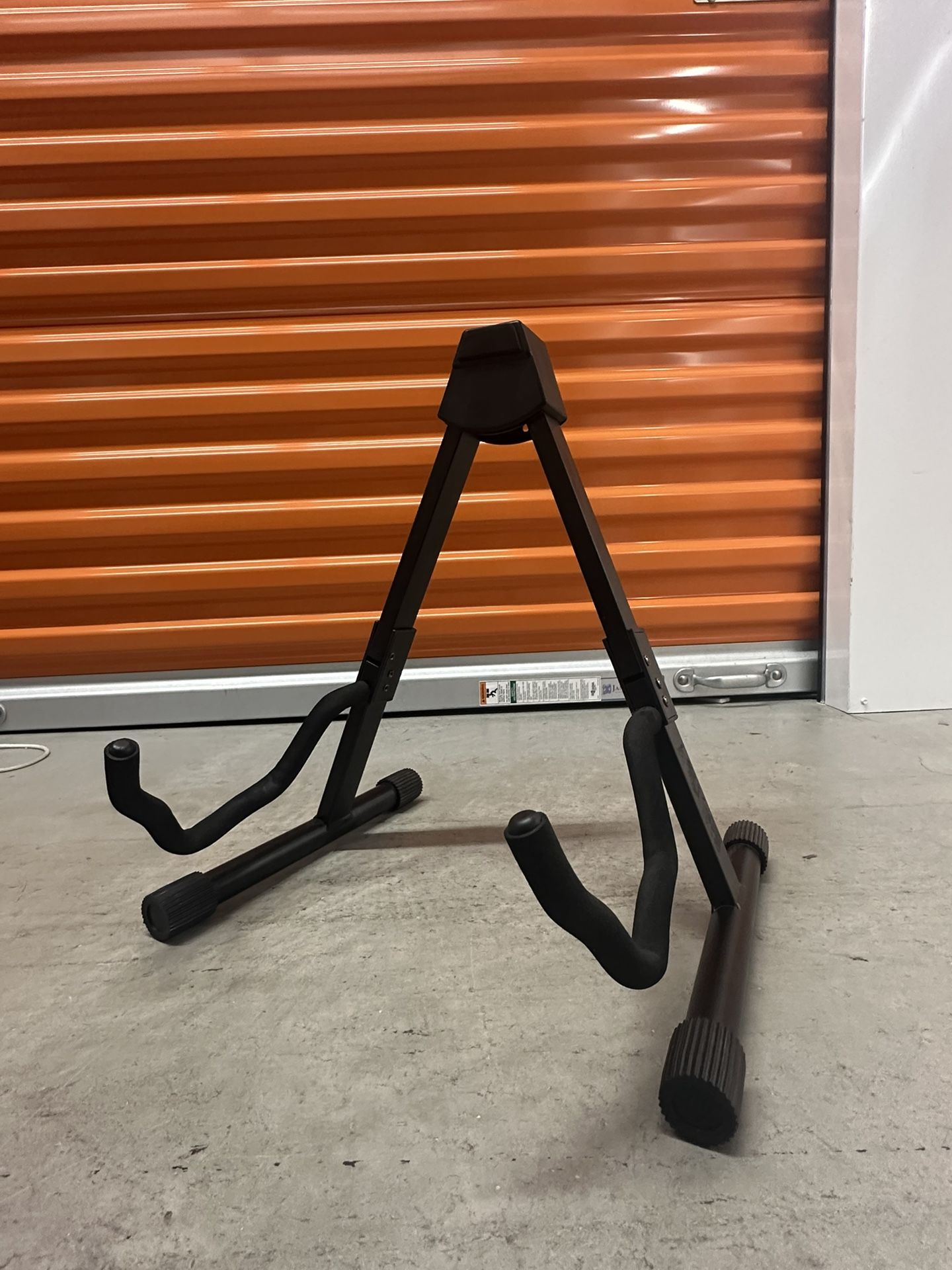 Guitar Stand