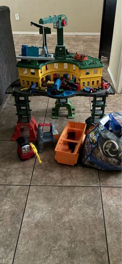Thomas the train super station