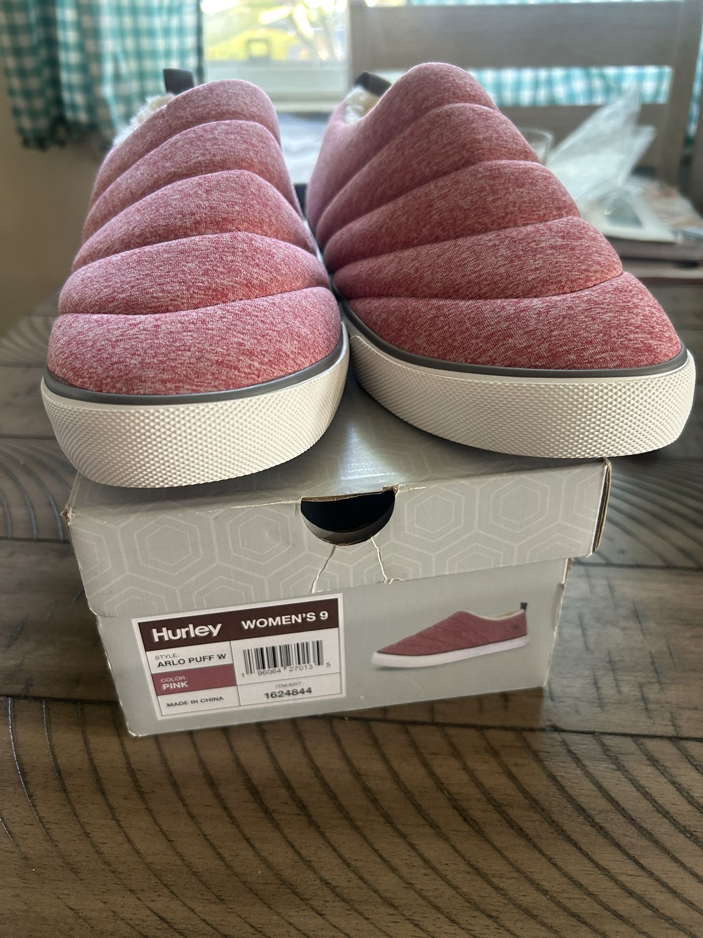 Hurley $15