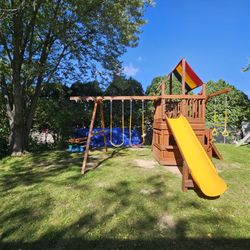 Rainbow Swing Set Clubhouse